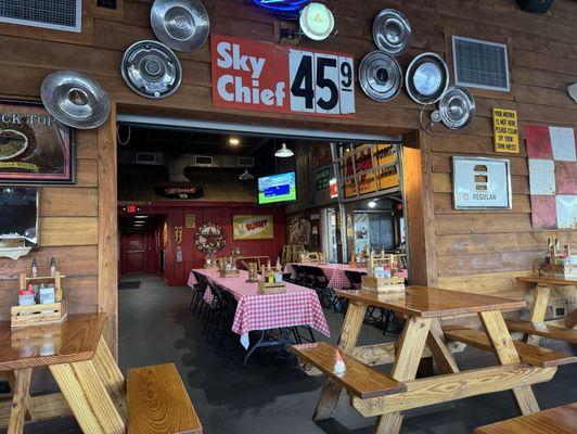 Covered patio area, picnic tables & benches