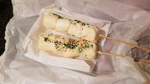 Marshmallow kabobs