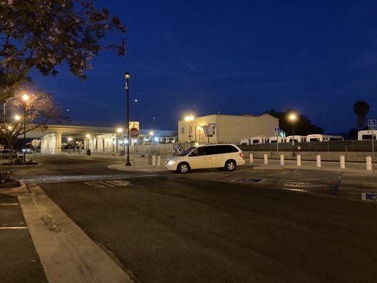 Image 15 of Taxicabs From Ojai California To LAX