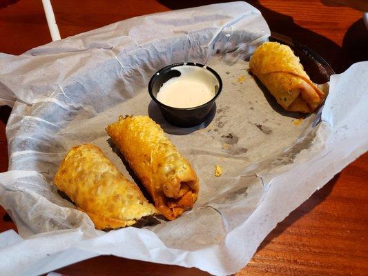 Philly cheesesteak egg rolls