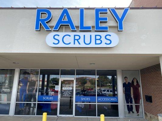 Raley Scrubs South - Entrance