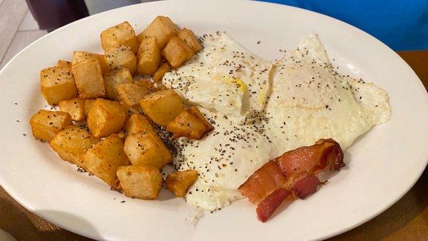 Eggs & potatoes with bacon