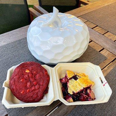 Happy Fall with a Red Velvet Cookie & StorkBerry Pie Slice~