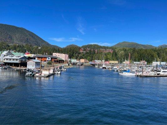 The port where the bookstore can be found. It was about a 3 minute walk from our cruise boat.