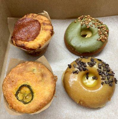 Savory Selection: Binka Pizza & 
Jalapeño Cheddar Muffins 

Binka Donuts: Matcha Toasted Rice &
Mango Cocoa Nibs