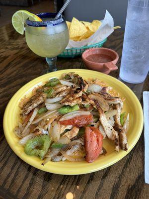 Fajita Bowl with chicken and Verde Sauce (not pictured) instead of cheese sauce to avoid dairy. Great salsa and margarita!