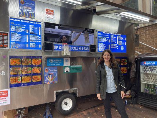 Random nice customer next to the gyro shack