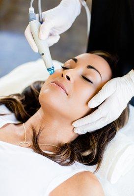 Our most popular and very effective facial is done with Hydrafacial. It infuses the skin with serums that leaves the skin glowing!