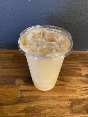 Ice lavender latte