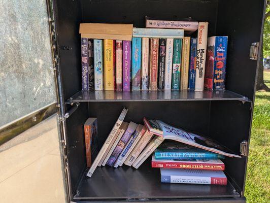 Community Book Box, Farmington