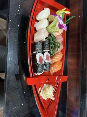 Sushi lunch special