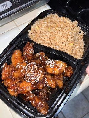 Lunch Sesame Chicken - Very fresh and delicious, the sauce was nice and thick! Rice is dry and flavorless.