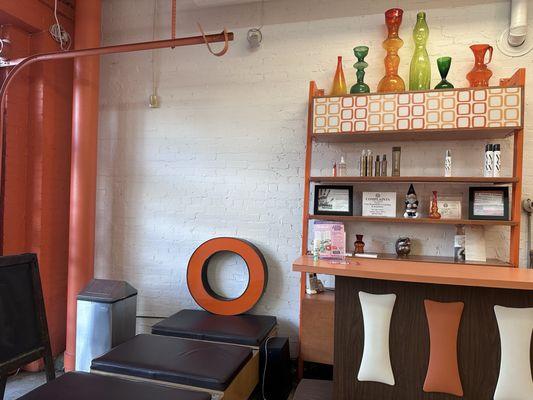 Orange Salon