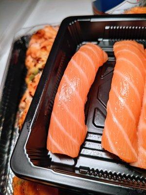 Salmon Nigiri