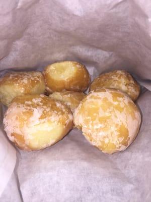 Half a dozen donut holes