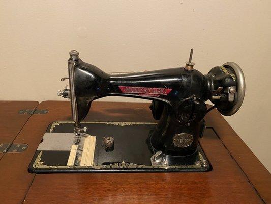 Antique sewing machine!