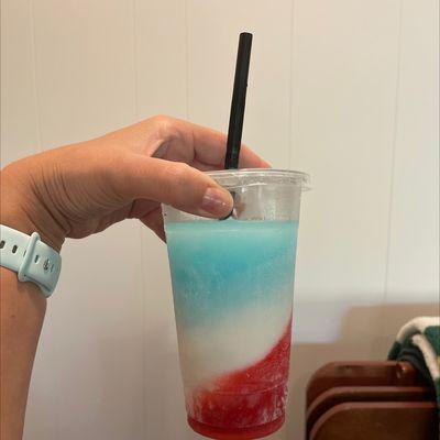 24 oz All American. (Top down - hypnotic, pina colada, strawberry) Yum!!