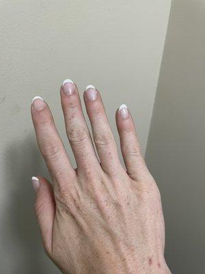 French shellac/gel manicure: natural nails