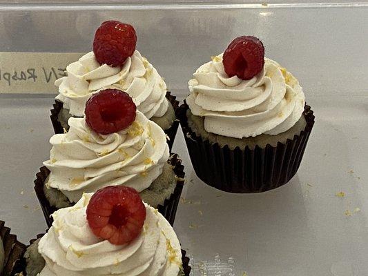 Raspberry Lemonade cupcakes