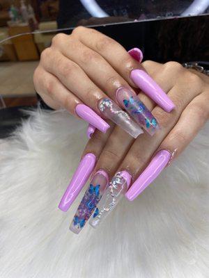 Acrylic nails