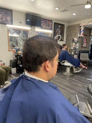 Ruiz Barber Shop