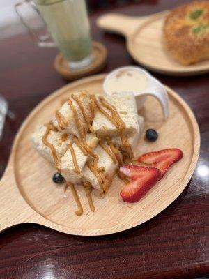 Thai tea steamed bread