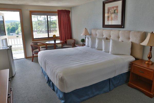 King room at our Inn Building with Balcony and view of the lake.