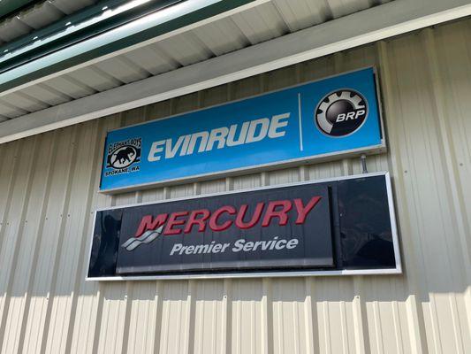 Mercury and Evinrude service shop