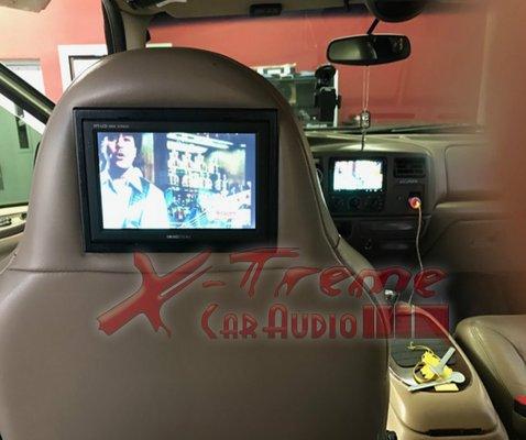 Otro cliente satisfecho con la instalacion de pantallas hd solo aqui en xtreme car audio. Llamanos 720-309-1416 www.xtremecaraudio1.com