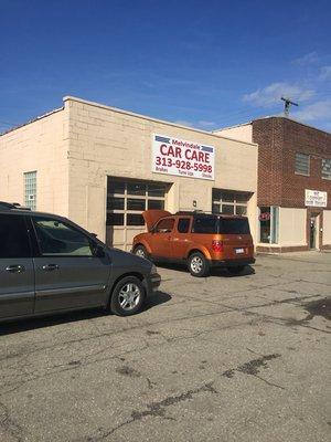 Melvindale car repair brakes shocks struts tuneups