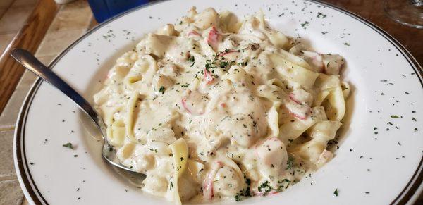 Seafood fettuccine Alfredo