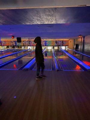 Fun glow lights and music to bowl to