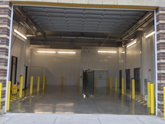 Drive-in loading area at Safeguard Self Storage in the West Rogers Park Area of Chicago, IL.