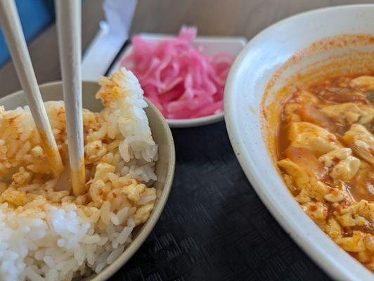 Soon tofu soup with pickled radish