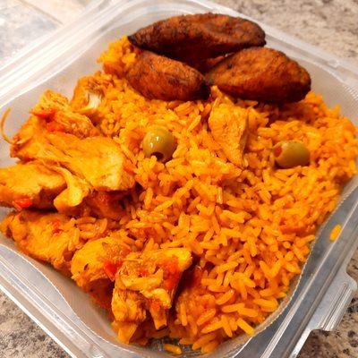 Chicken and rice and sweet plantains caramelized