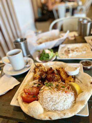 Chicken Souvlaki with Arabic Tea and Side Salad