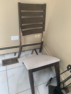 Dining room chair