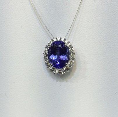 Tanzanite and diamond pendant