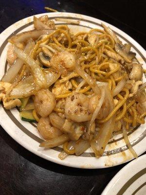 Hibachi raw assortment food cooked for just 2 mins!! See through shrimp, chicken tasted not fully cooked, just gross