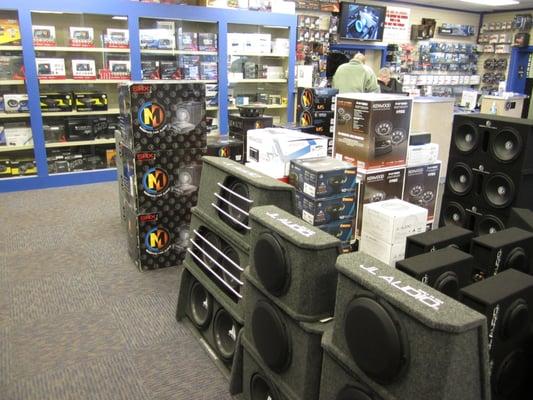 Memphis Car Audio, JL Audio, Kenwood and Kicker Subs, Amps, Speakers, Radios and much more