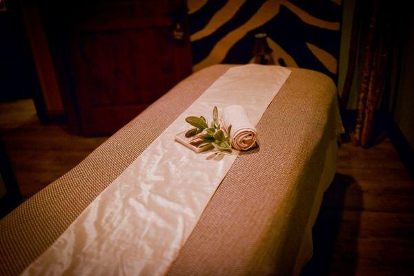 Hot Stone? Deep Tissue? Pre-Natal? Whicever you choose, experience a 5-star massage at C'zar Spa.