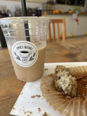 Banana bread latte and banana muffin