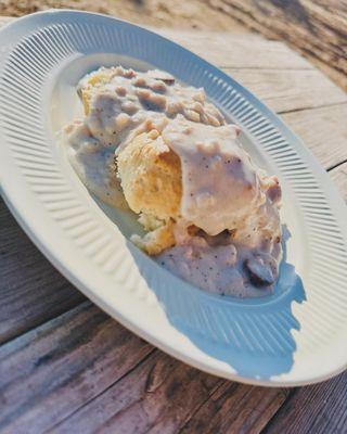 Homemade biscuits and gravy from scratch