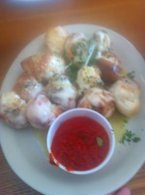 Cheesy garlic knots