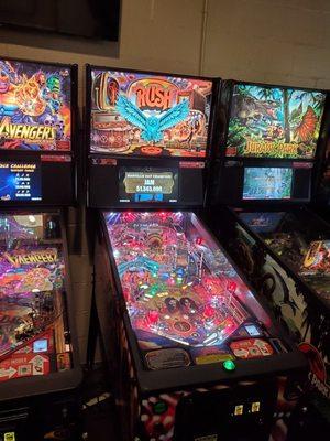 There are 17 different pinball machines here!