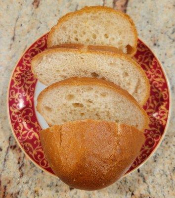 The bread that came with the Fettuccine alla Bologna.