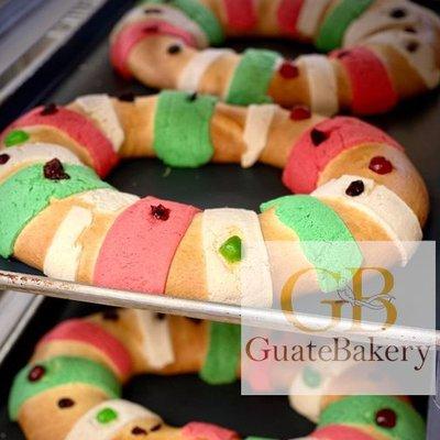 Rosca de Reyes... Para el 6 de Enero!
Tendremos 2 tamaños.