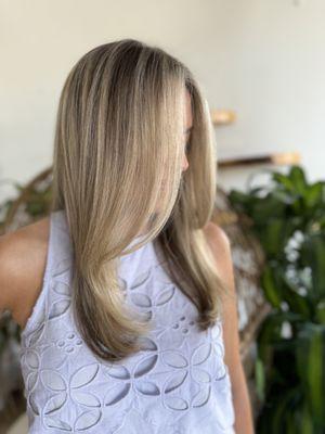 Ray of Blonde Salon