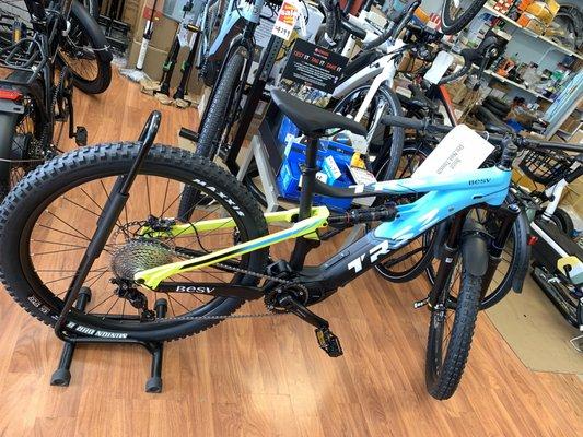 BESV TRS2 e-MTN Bike - FS