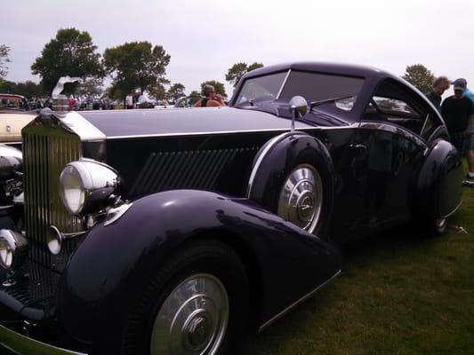 1937 Rolls Royce Phantom III Aero Coupe. This car is beyond gorgeous.